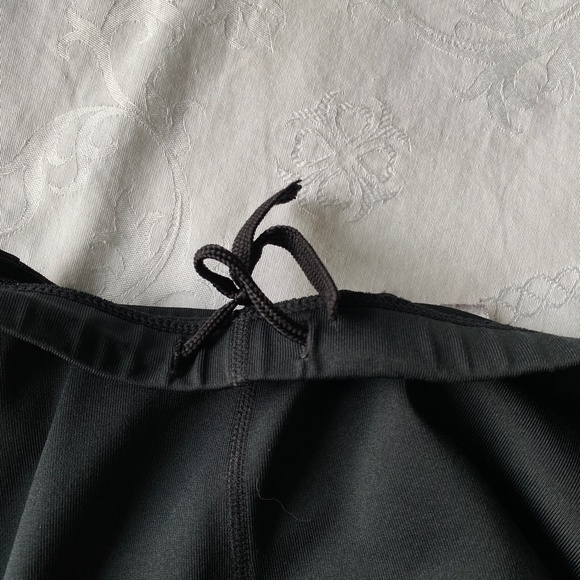 New Balance Women's Black Athletic Performance Capri Leggings Size Medium - Picture 6 of 10